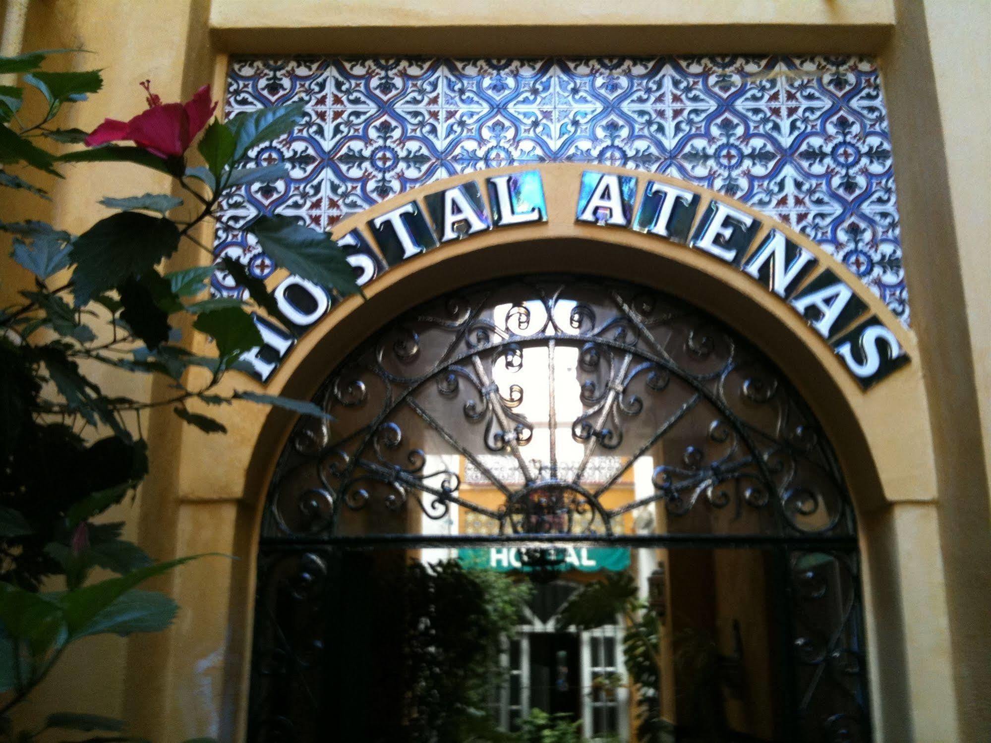 Hostal Atenas Seville Luaran gambar