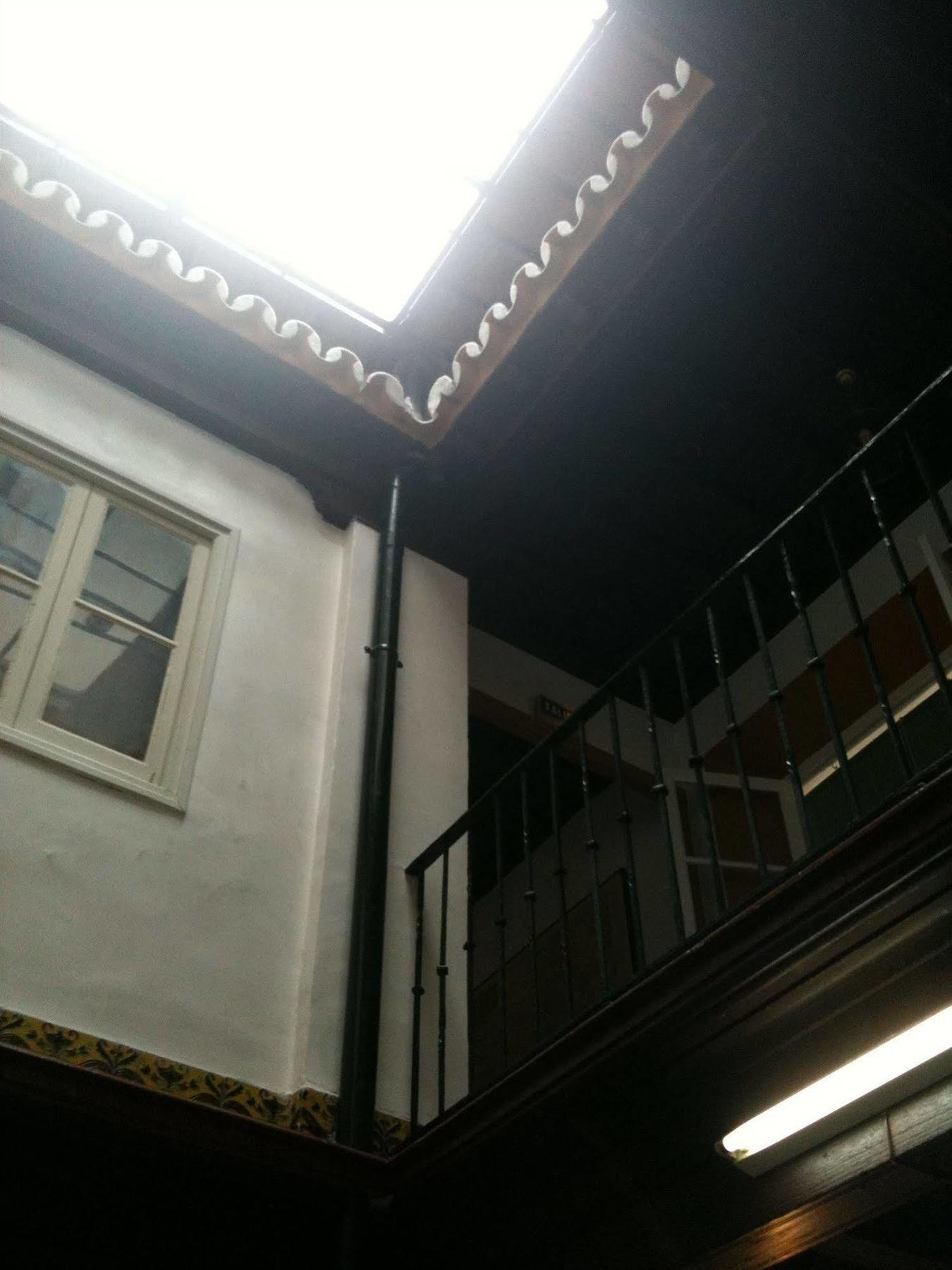 Hostal Atenas Seville Luaran gambar